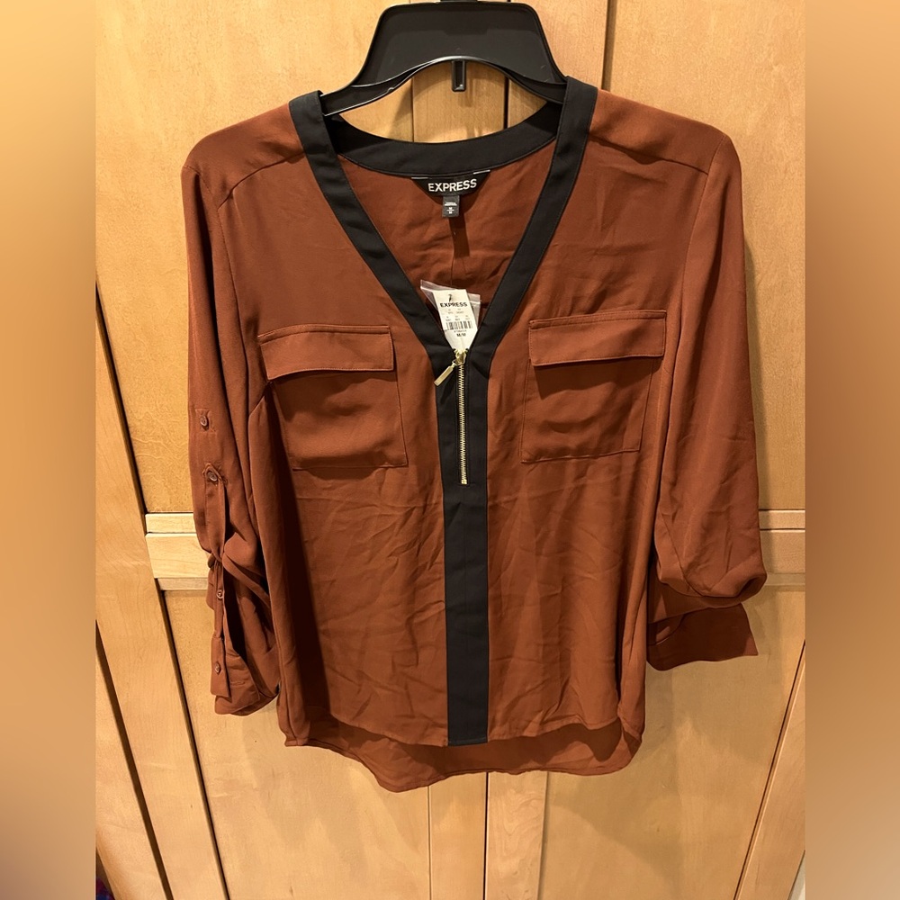 Express dress shirt NWT Size medium